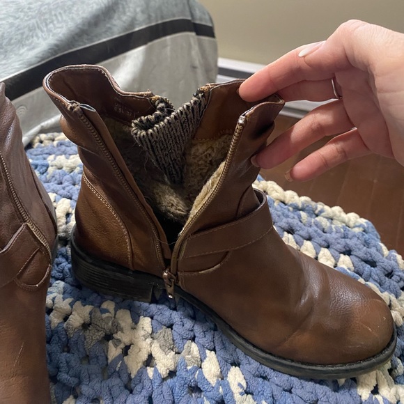 Brown boots size 6.5 - Picture 1 of 5